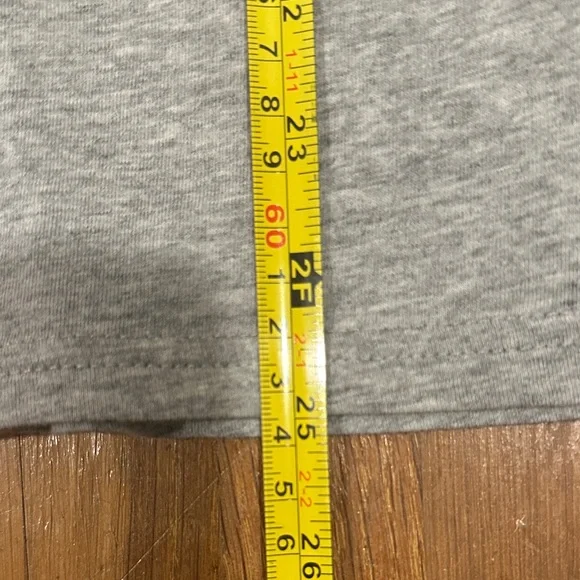 *last chance* AC/DC Gray Graphic T-Shirt - Picture 6 of 13